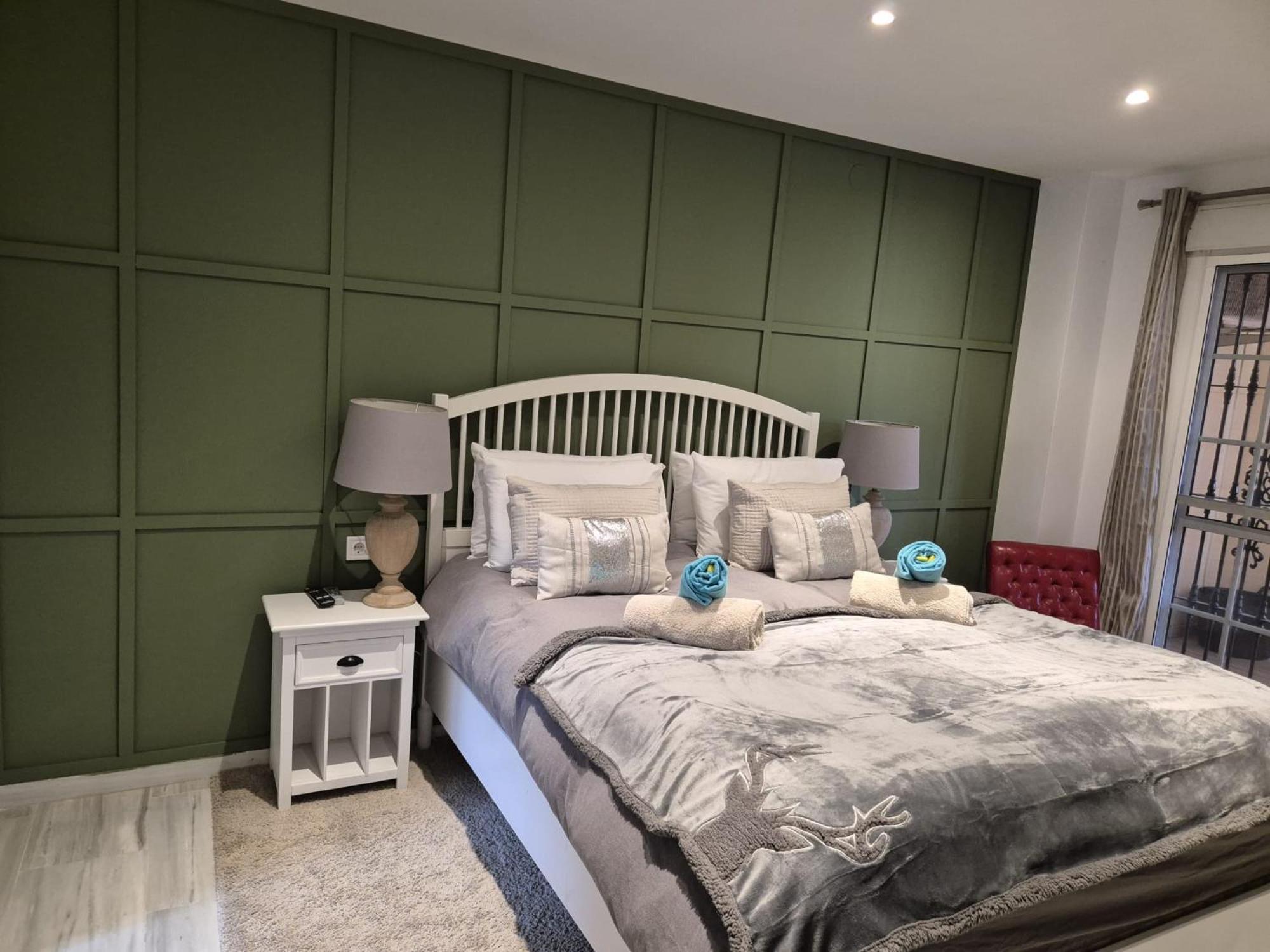 Luxurious Three Bedroom Duplex Apt Close To Beach Fuengirola Luaran gambar